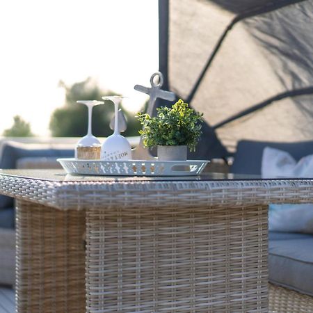 Hotel Lieblingsplatz Parey - Schwimmendes Living Luxboot Exterior foto