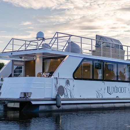 Hotel Lieblingsplatz Parey - Schwimmendes Living Luxboot Exterior foto